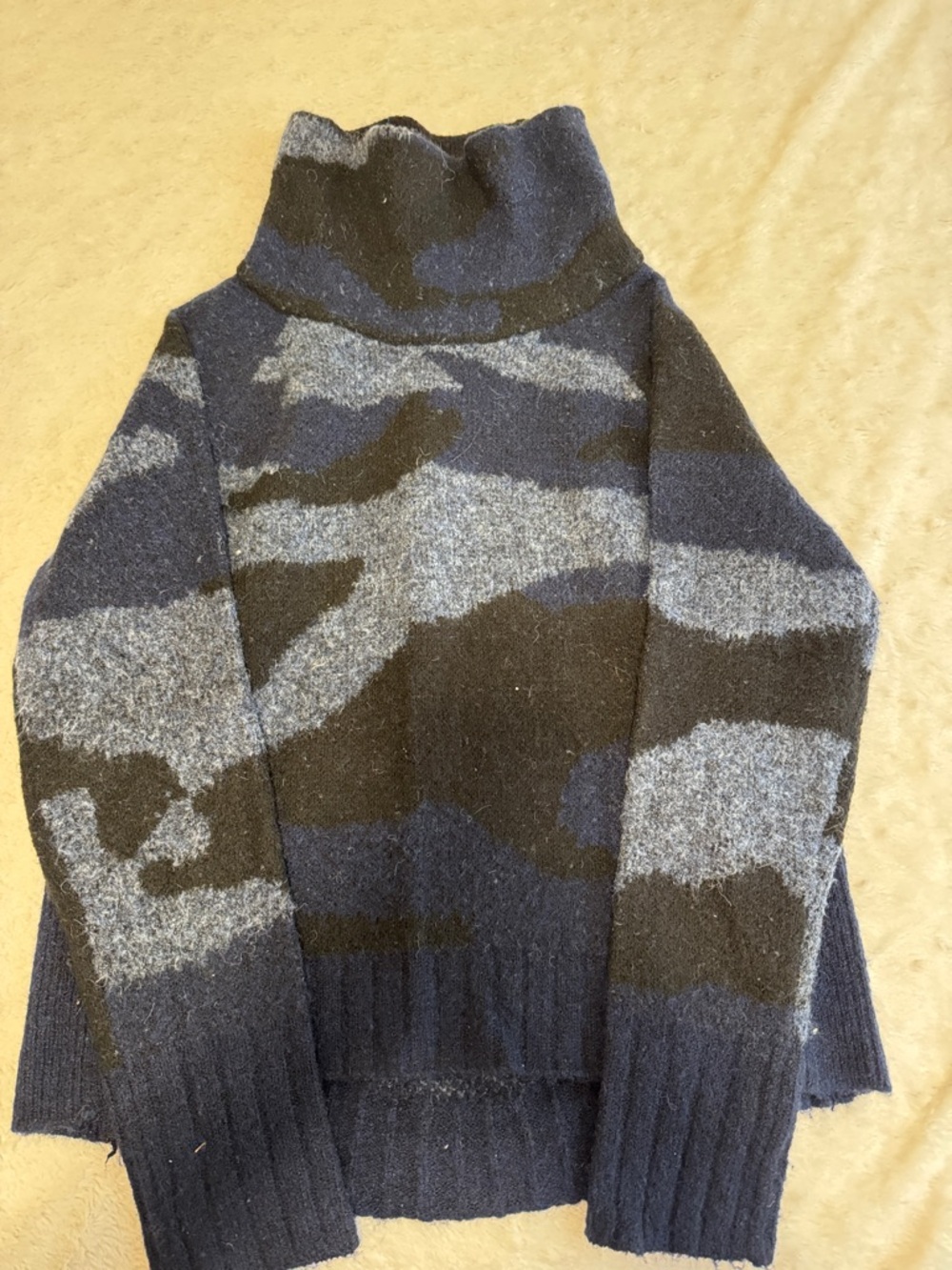 Aqua Black and Navy Camouflage-Pattern Turtleneck Sweater